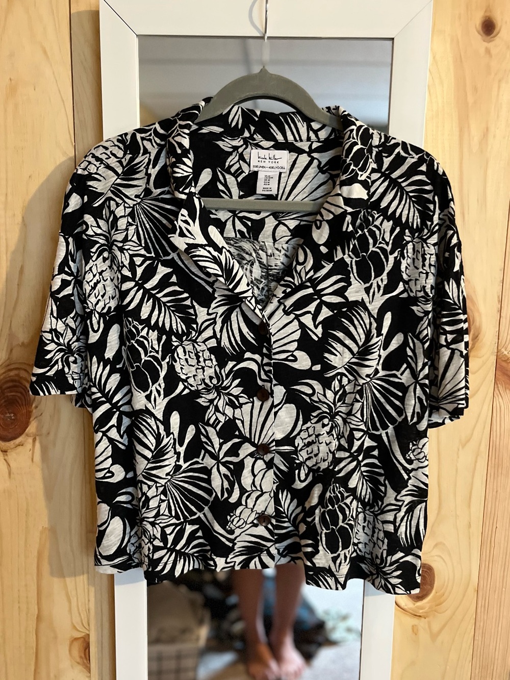 Nicole Miller Linen Blend Button Down Blouse